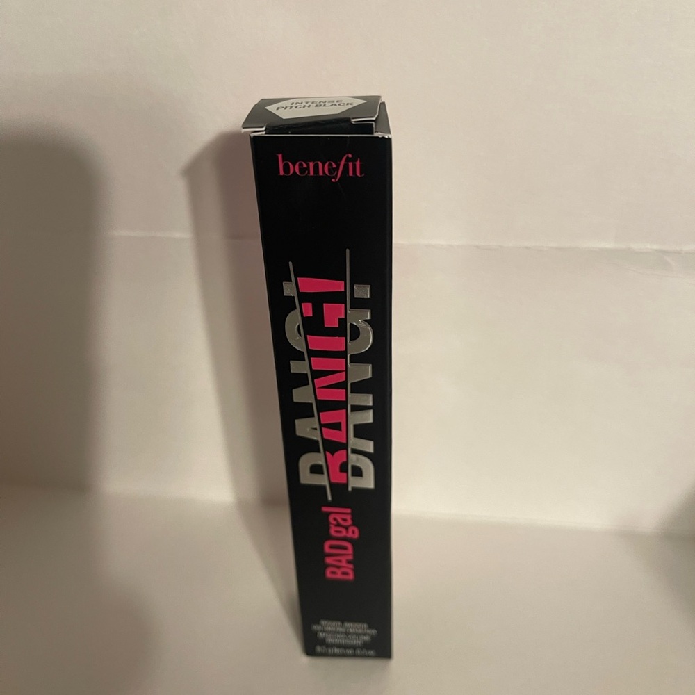 Benefit 36-Hour Full-Blast Volume Mascara